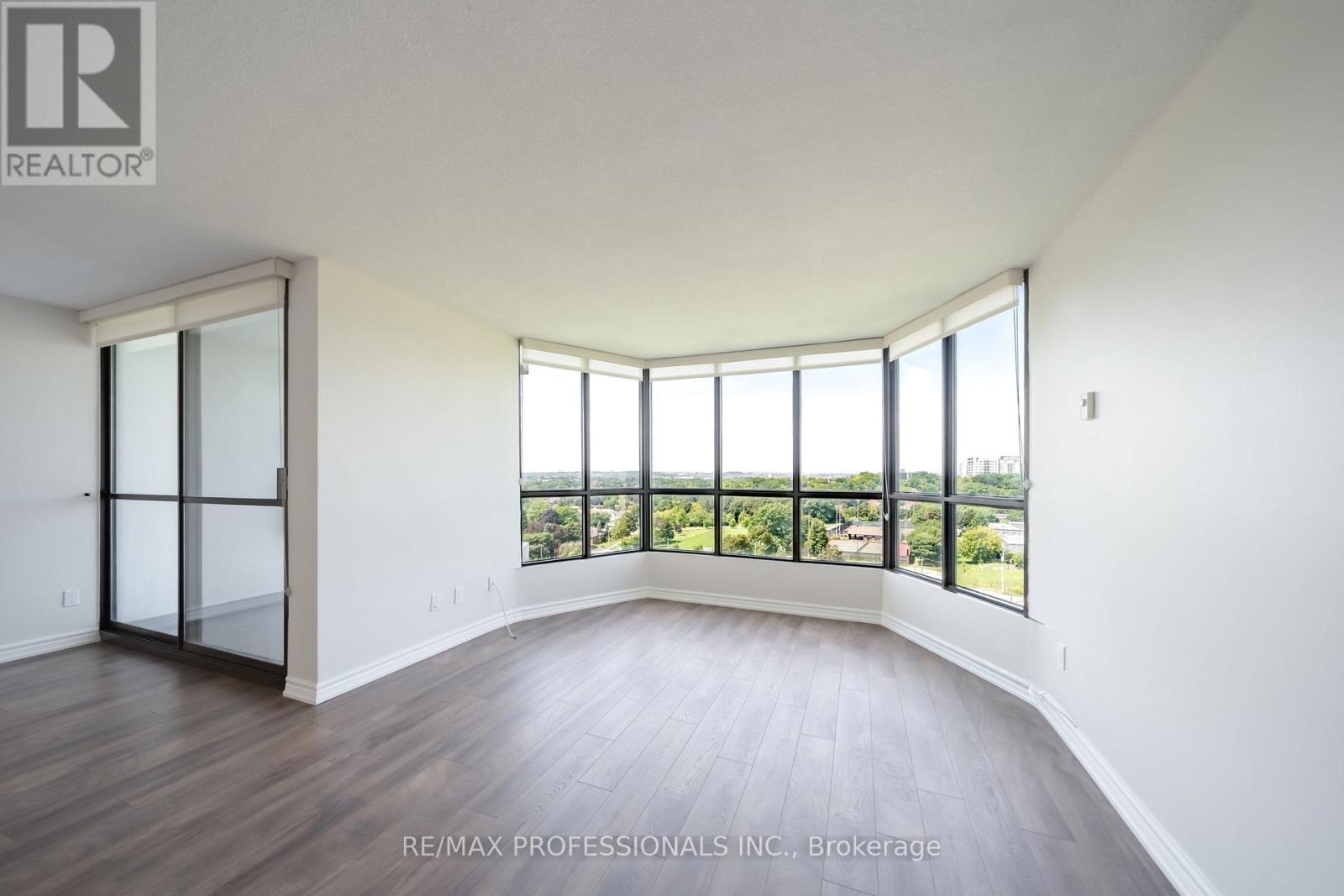 1204 - 1333 Bloor Street, Mississauga, Ontario  L4Y 3T6 - Photo 11 - W13746652