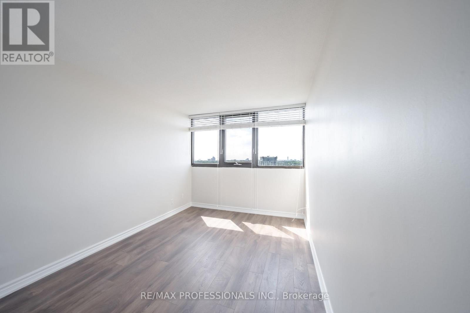 1204 - 1333 Bloor Street, Mississauga, Ontario  L4Y 3T6 - Photo 24 - W13746652
