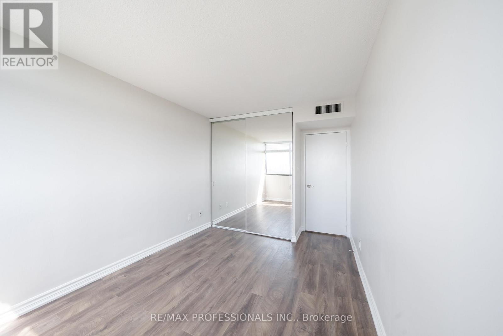1204 - 1333 Bloor Street, Mississauga, Ontario  L4Y 3T6 - Photo 25 - W13746652