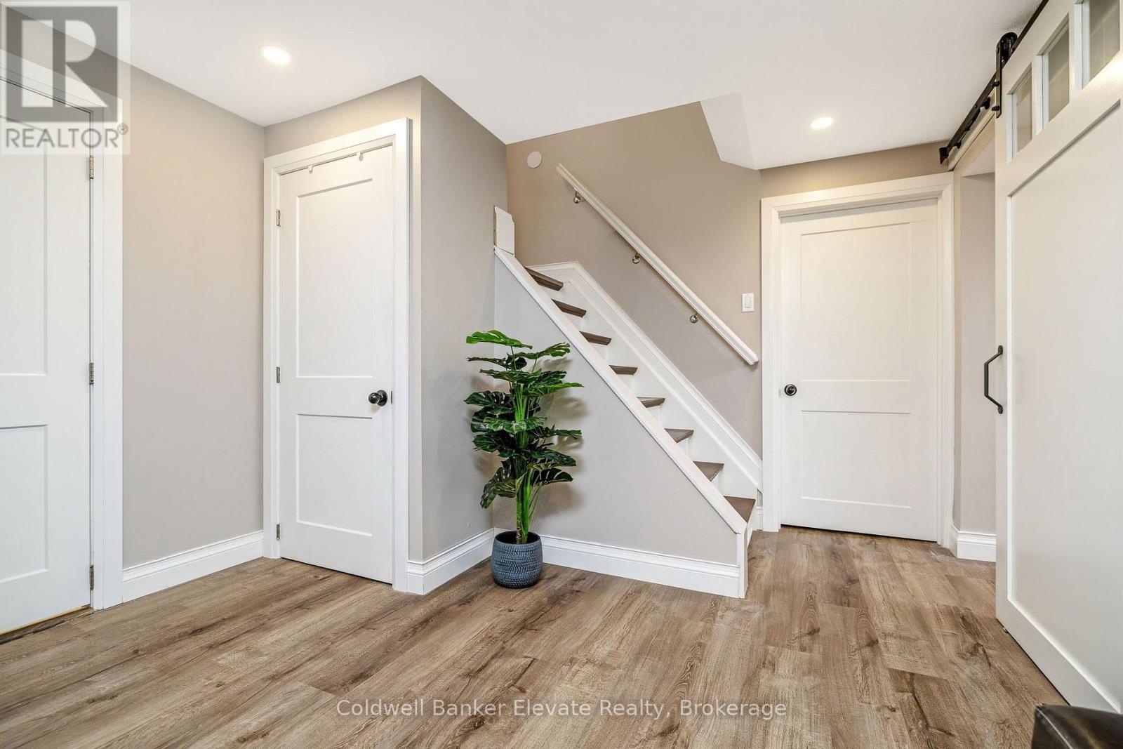 21 Market Street, Halton Hills, Ontario  L7G 3B9 - Photo 20 - W13746666