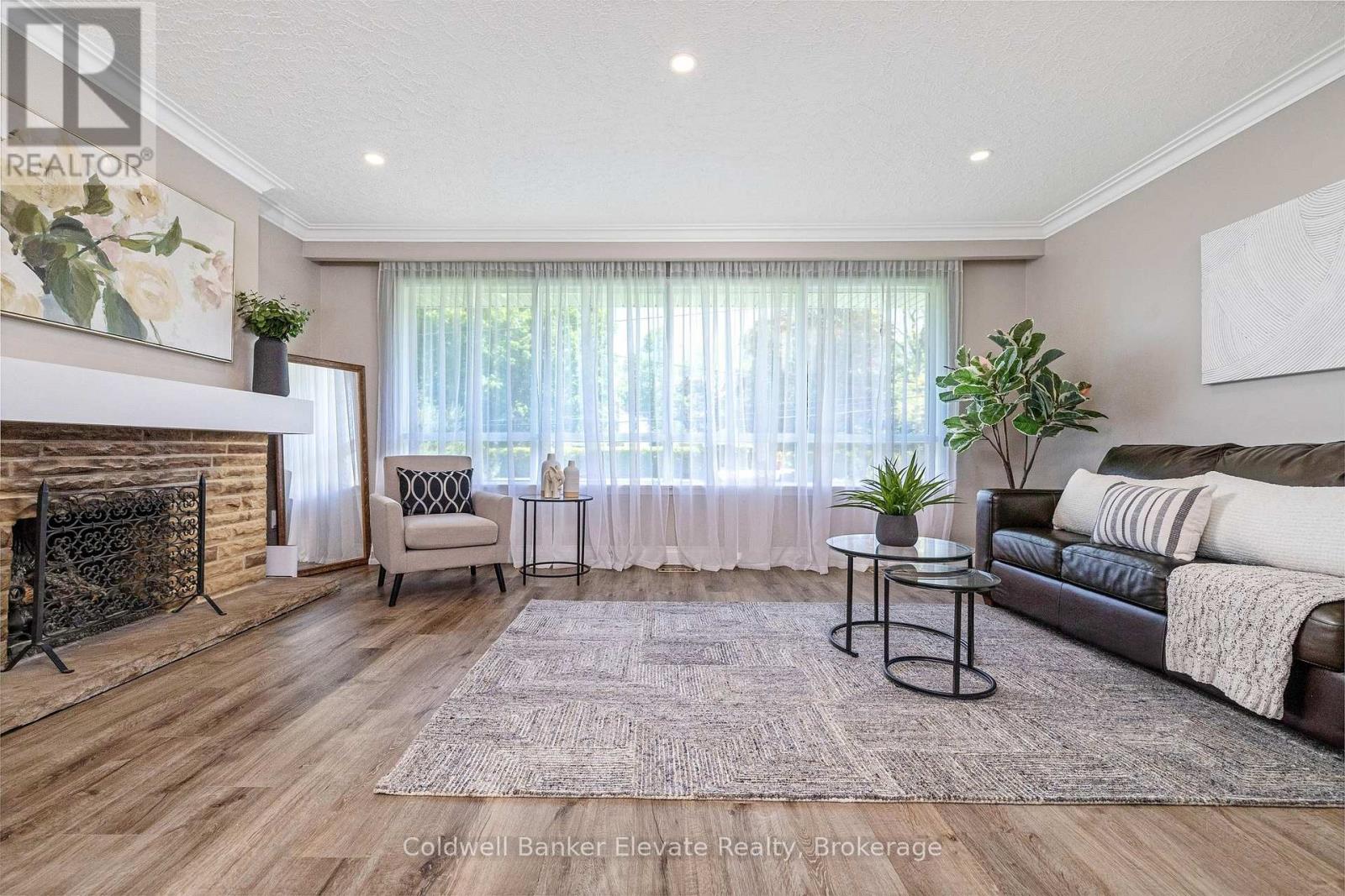 21 Market Street, Halton Hills, Ontario  L7G 3B9 - Photo 6 - W13746666