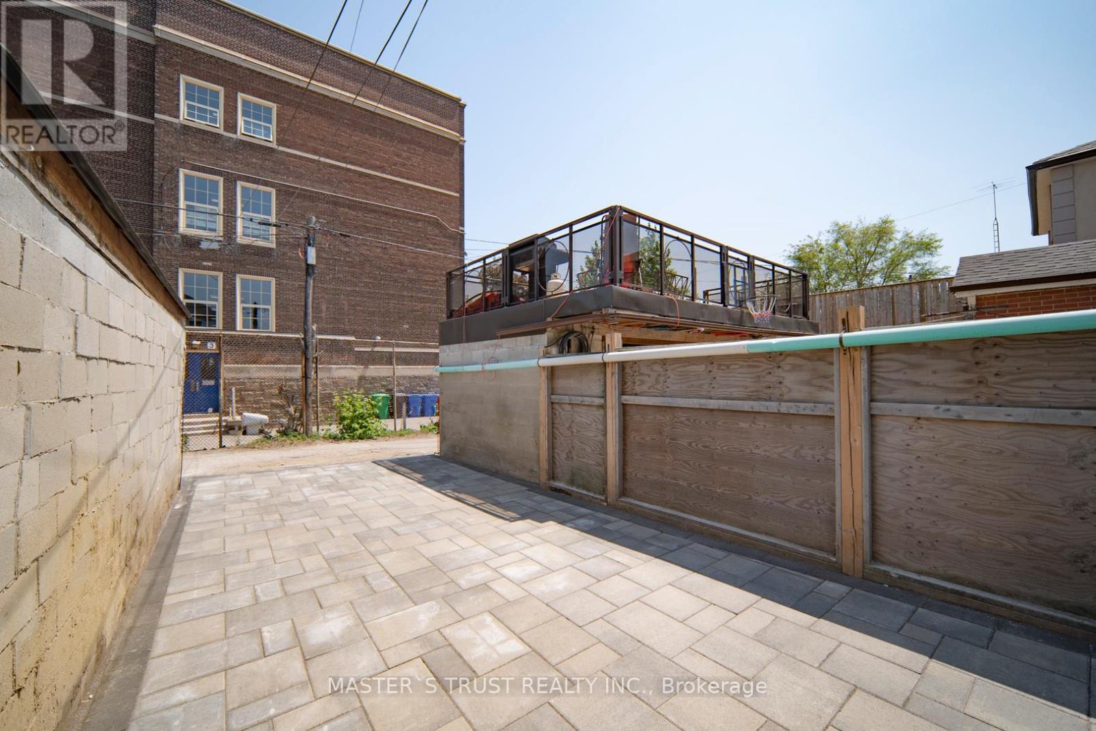 613 Old Weston Road, Toronto, Ontario  M6N 3B4 - Photo 12 - W13746676