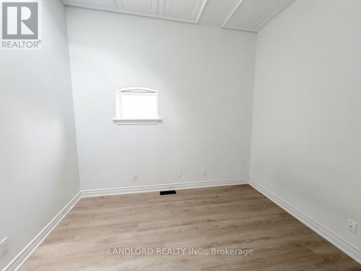 Upr. Fr - 385 Jane Street, Toronto, Ontario  M6S 3Z3 - Photo 12 - W13746686
