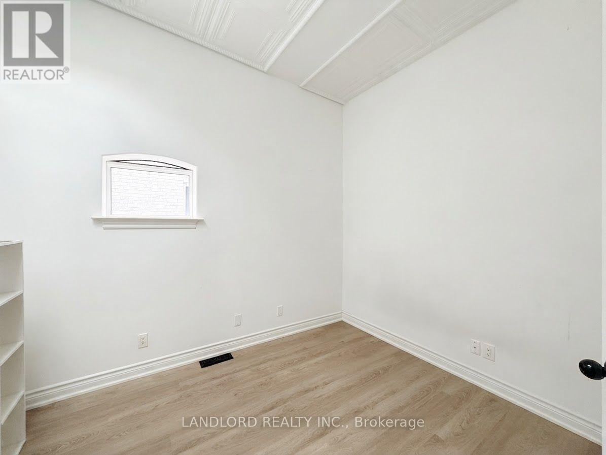 Upr. Fr - 385 Jane Street, Toronto, Ontario  M6S 3Z3 - Photo 13 - W13746686