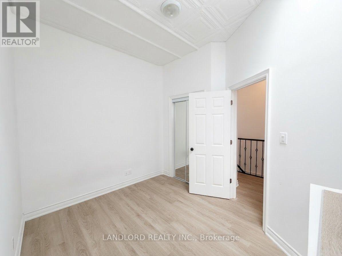Upr. Fr - 385 Jane Street, Toronto, Ontario  M6S 3Z3 - Photo 15 - W13746686