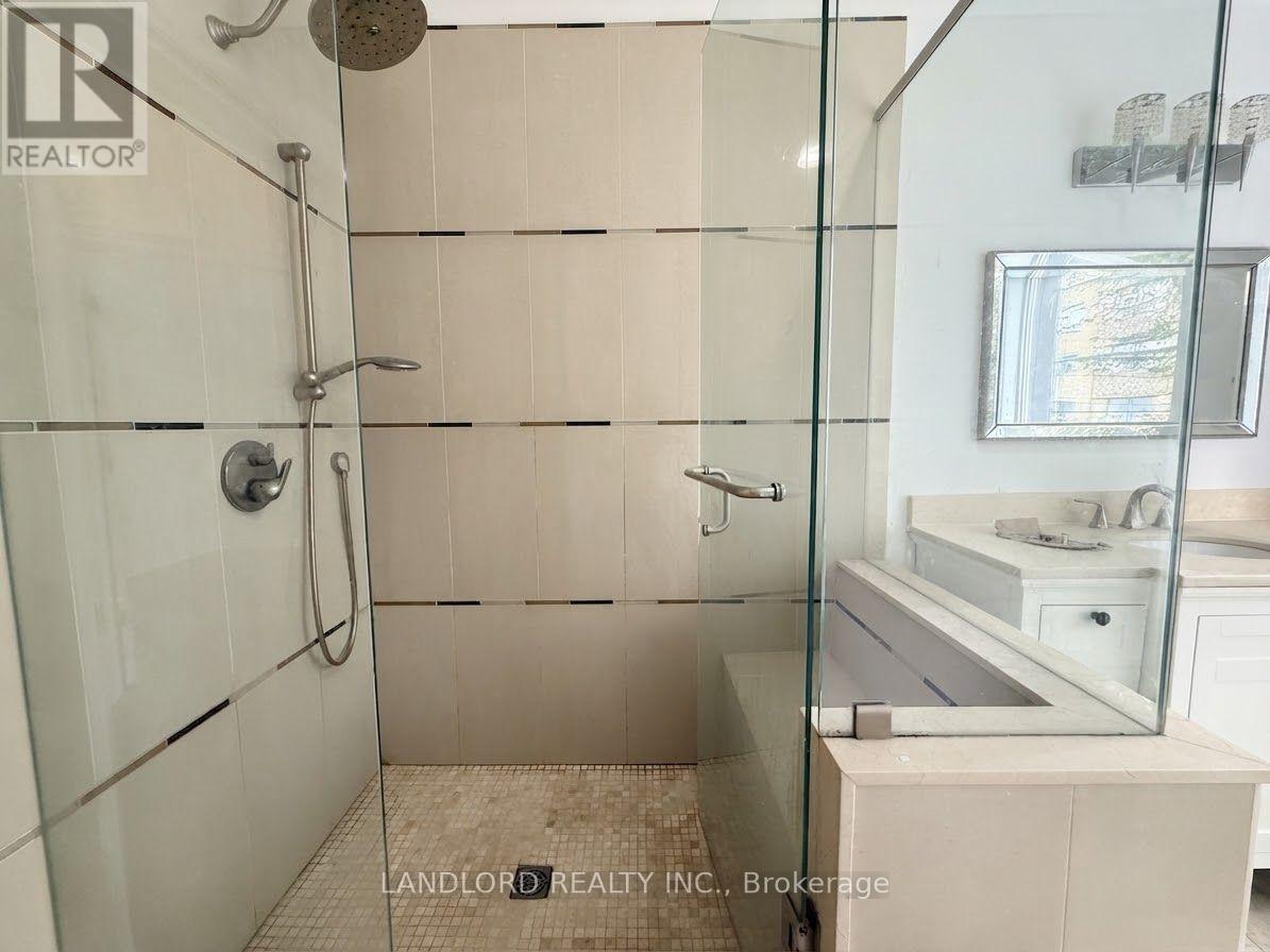 Upr. Fr - 385 Jane Street, Toronto, Ontario  M6S 3Z3 - Photo 19 - W13746686