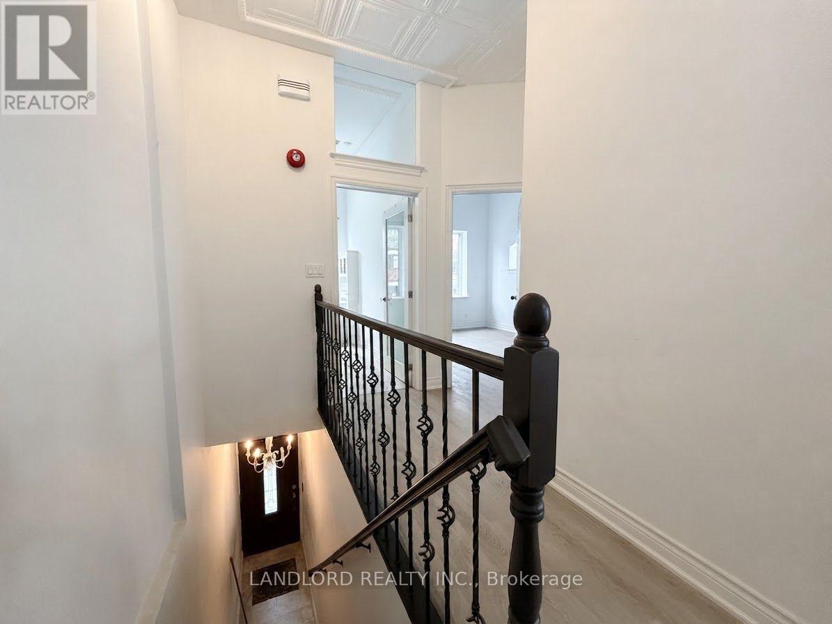 Upr. Fr - 385 Jane Street, Toronto, Ontario  M6S 3Z3 - Photo 26 - W13746686