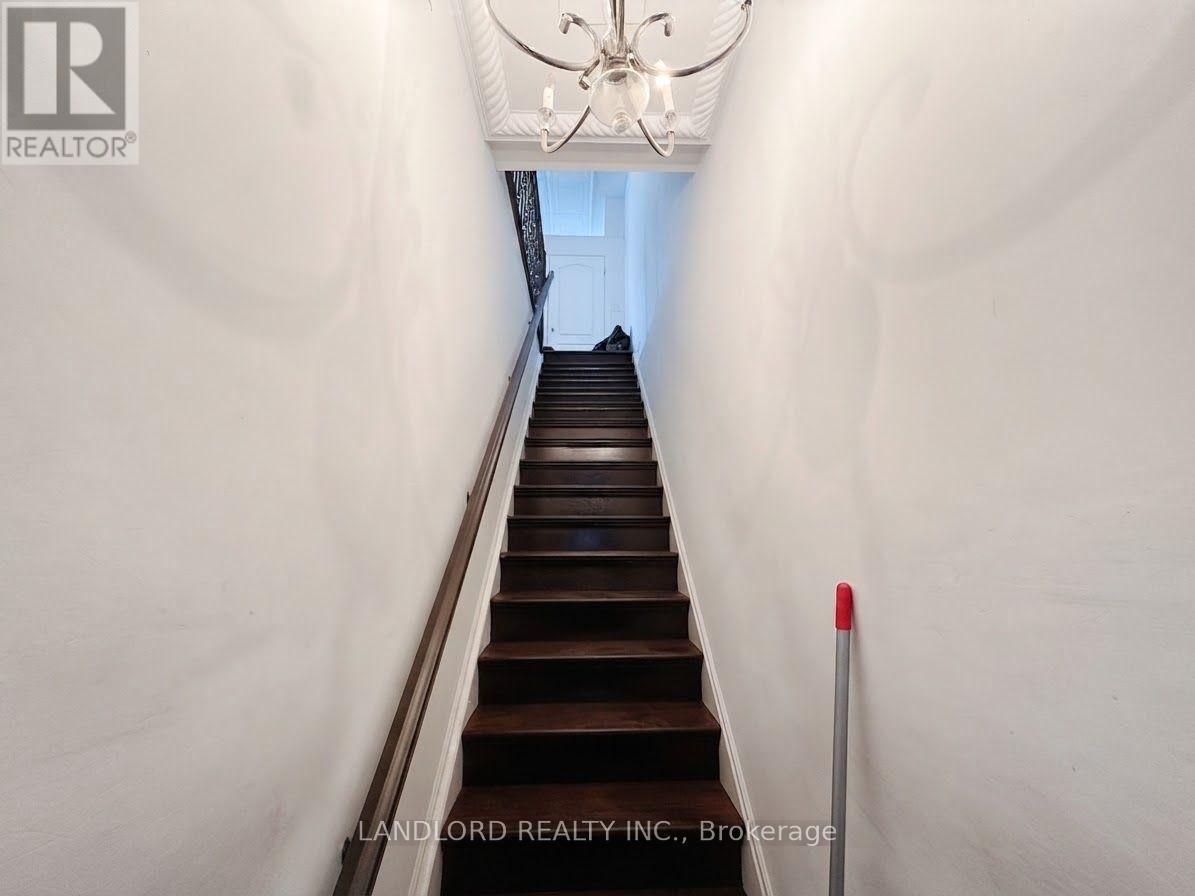 Upr. Fr - 385 Jane Street, Toronto, Ontario  M6S 3Z3 - Photo 27 - W13746686