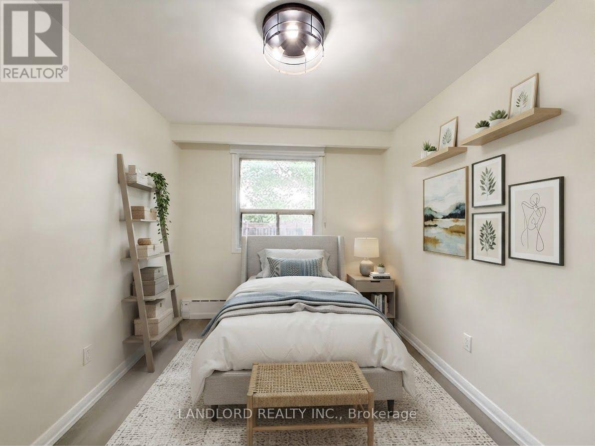 Main - 46 Montcalm Avenue, Toronto, Ontario  M6E 4N7 - Photo 21 - W13746692