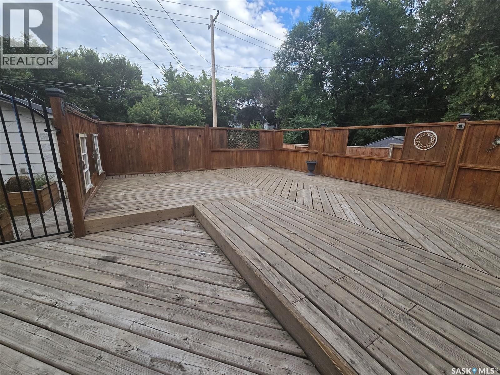 408 I Avenue S, Saskatoon, Saskatchewan  S7M 1P4 - Photo 38 - SK047600