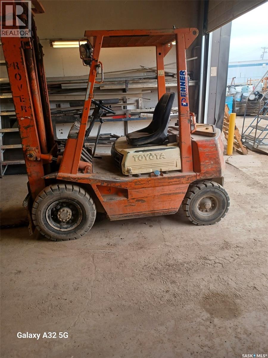 A-1 Trailer & Truck Repair Ltd., Saskatoon, Saskatchewan  S7L 1B9 - Photo 13 - SK047362