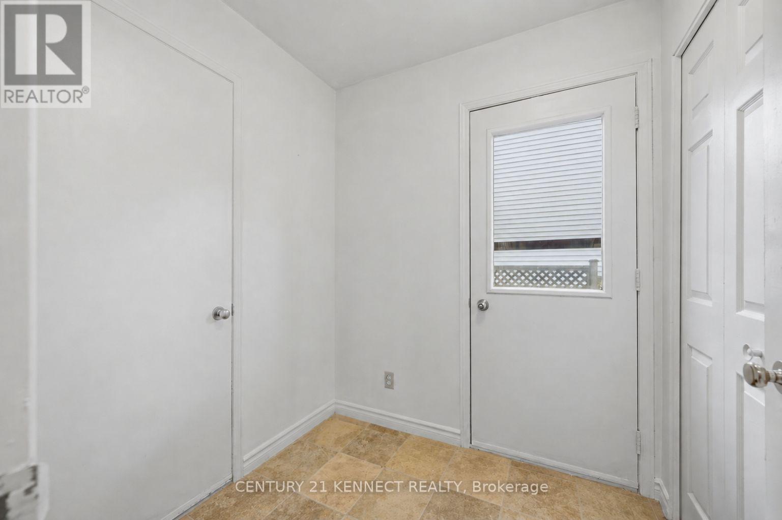 848 Fairlawn Avenue, Ottawa, Ontario  K2A 4C2 - Photo 6 - X13242322