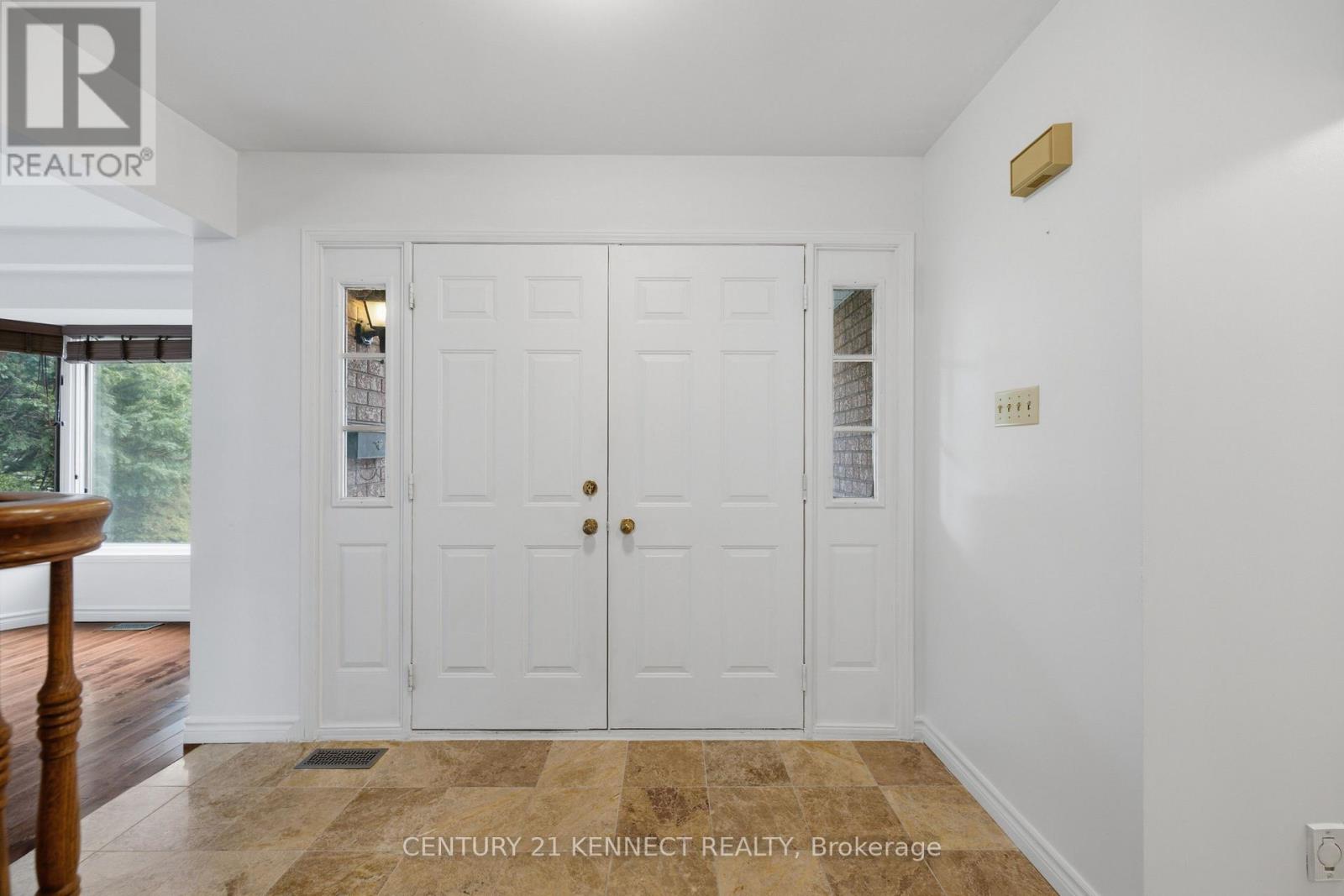 848 Fairlawn Avenue, Ottawa, Ontario  K2A 4C2 - Photo 4 - X13242322