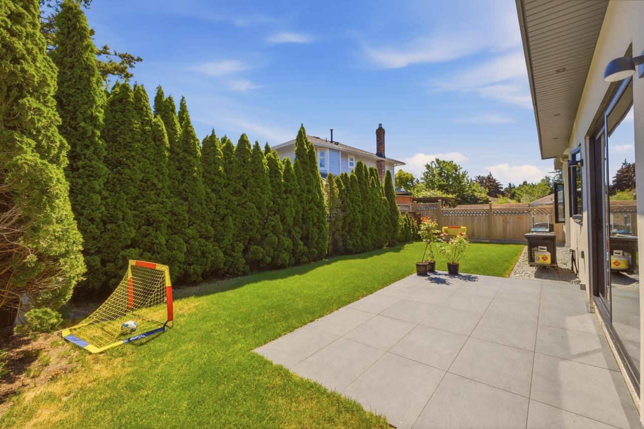 1946 143a Street, Surrey, British Columbia  V4A 7T1 - Photo 12 - R3161665