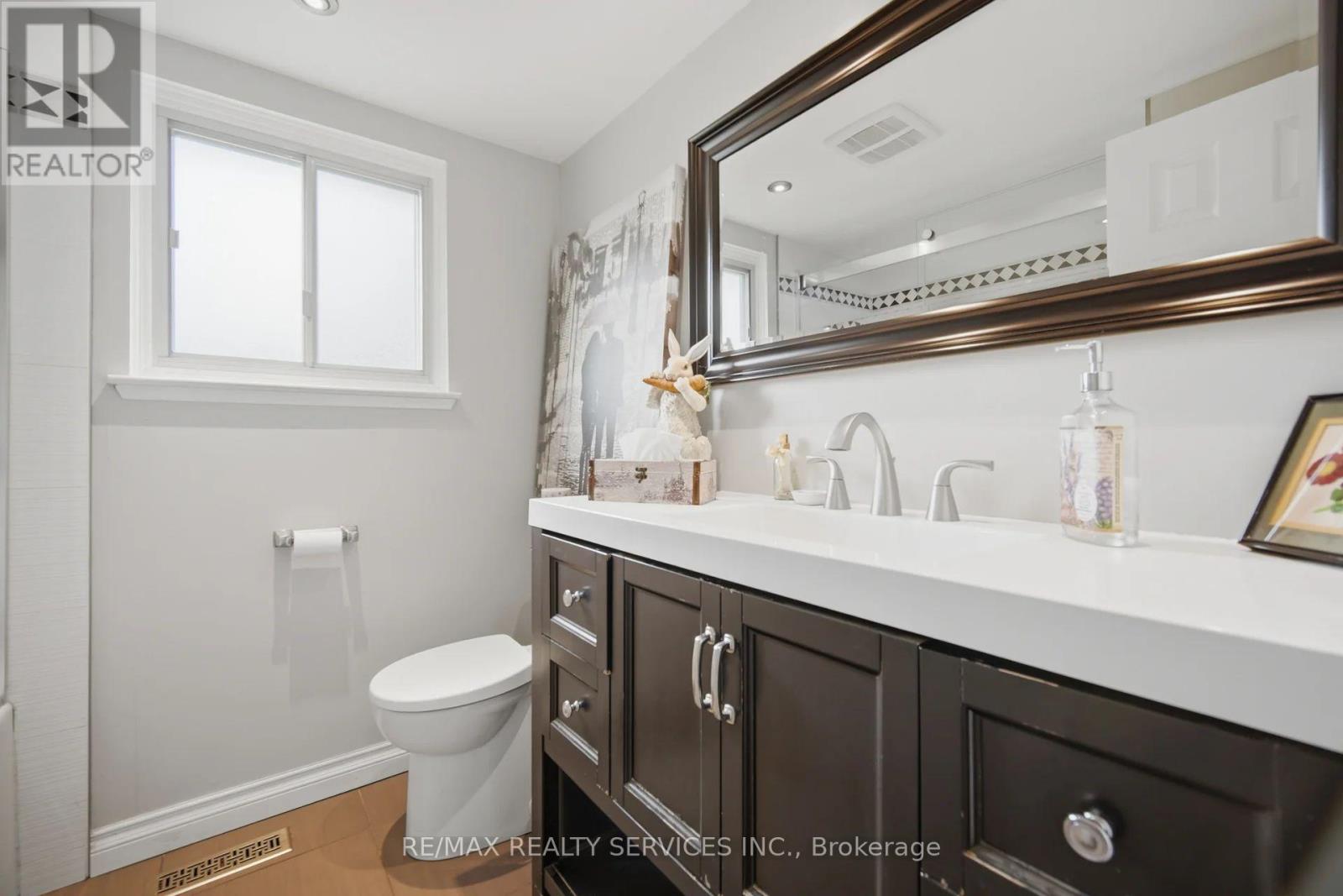 43 Melville Crescent, Brampton, Ontario  L6W 2S3 - Photo 22 - W13743404