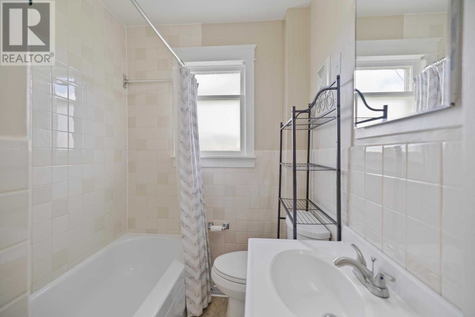 100 Mount Edward Road, Charlottetown, Prince Edward Island C1A 5S7 - Photo 13 - 202622406