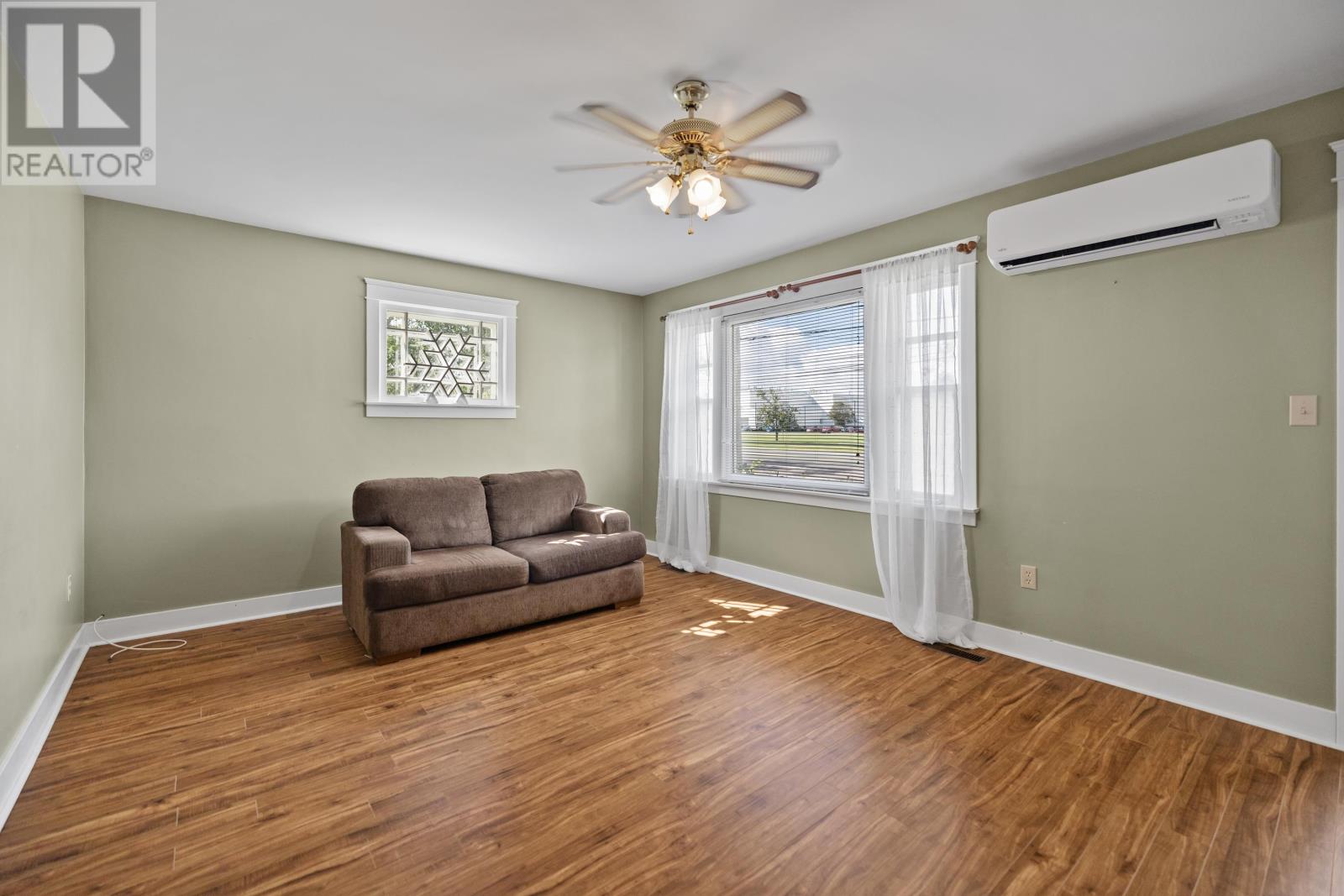 100 Mount Edward Road, Charlottetown, Prince Edward Island C1A 5S7 - Photo 8 - 202622406