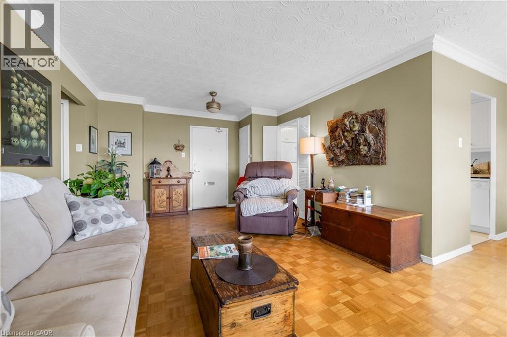 35 Towering Heights Boulevard Unit# 1007, St. Catharines, Ontario  L2T 3G8 - Photo 3 - 40860460