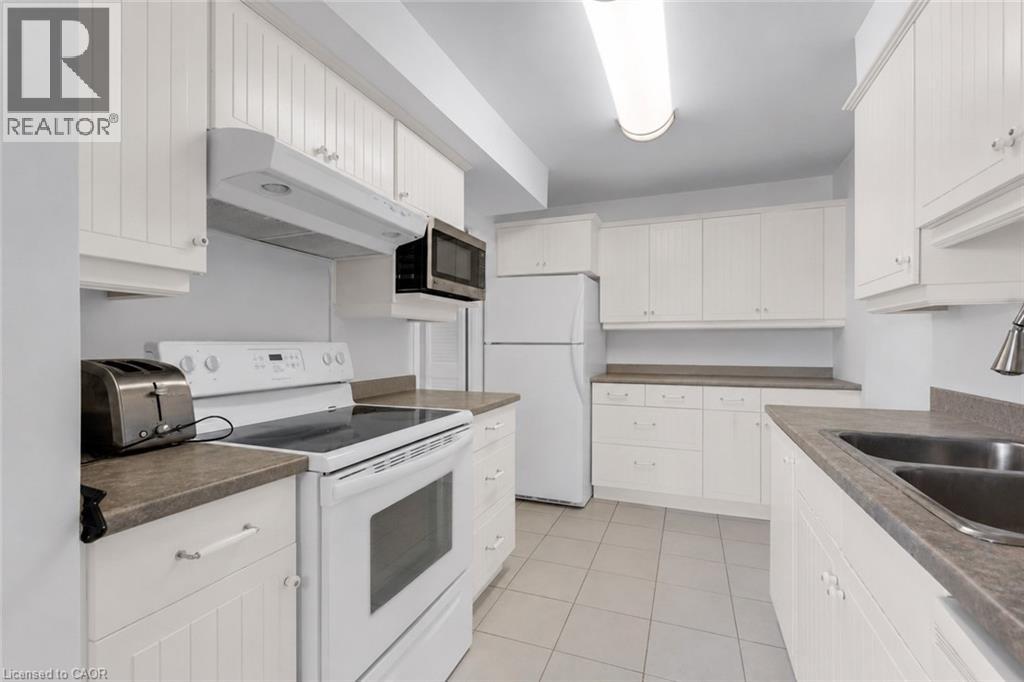 35 Towering Heights Boulevard Unit# 1007, St. Catharines, Ontario  L2T 3G8 - Photo 5 - 40860460