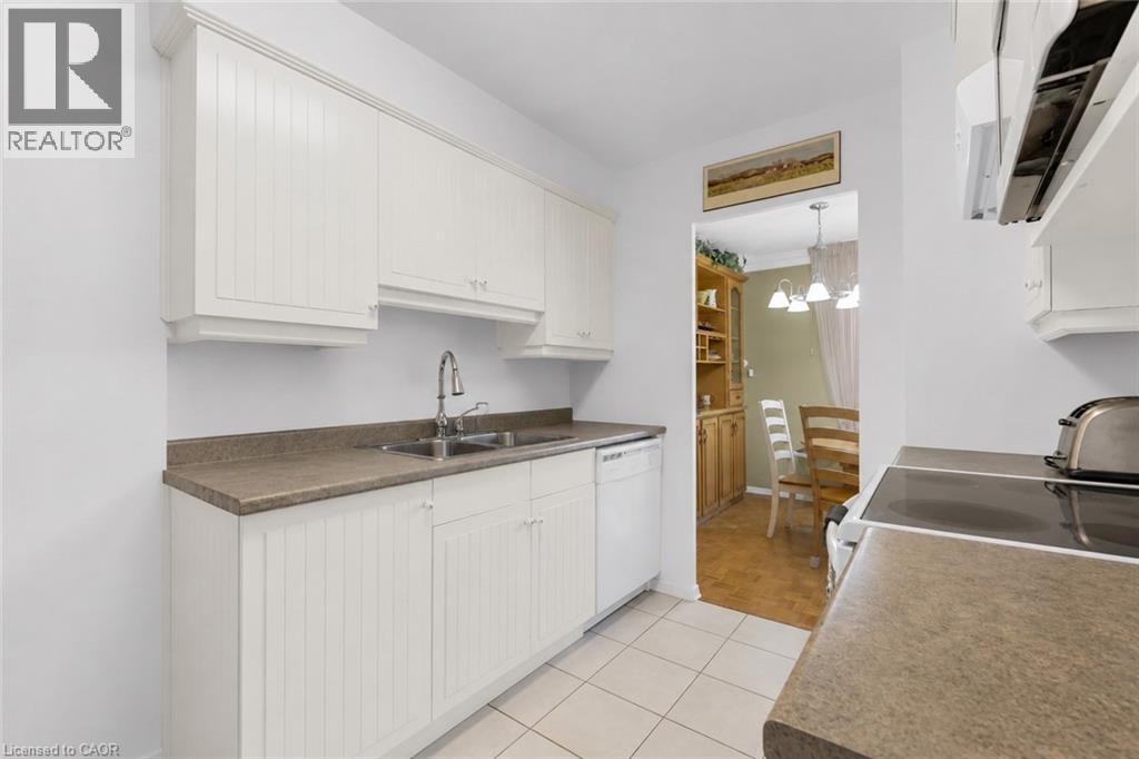 35 Towering Heights Boulevard Unit# 1007, St. Catharines, Ontario  L2T 3G8 - Photo 6 - 40860460