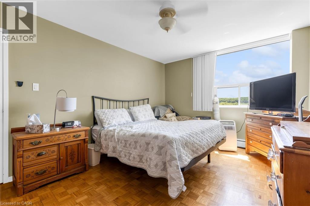 35 Towering Heights Boulevard Unit# 1007, St. Catharines, Ontario  L2T 3G8 - Photo 8 - 40860460