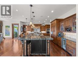 2449 Selkirk Drive, Kelowna, British Columbia  V1V 2R7 - Photo 86 - 10389851