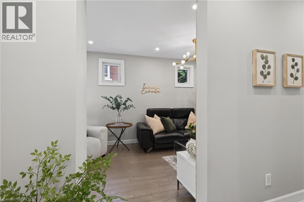273 Stinson Crescent, Hamilton, Ontario  L8N 1T6 - Photo 9 - 40860153