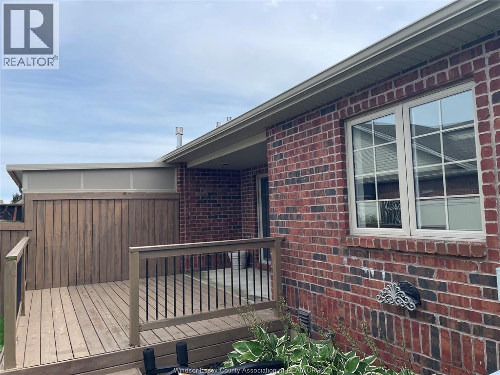 418 Cooper Crescent, Lakeshore, Ontario  N0R 1A0 - Photo 3 - 26021709