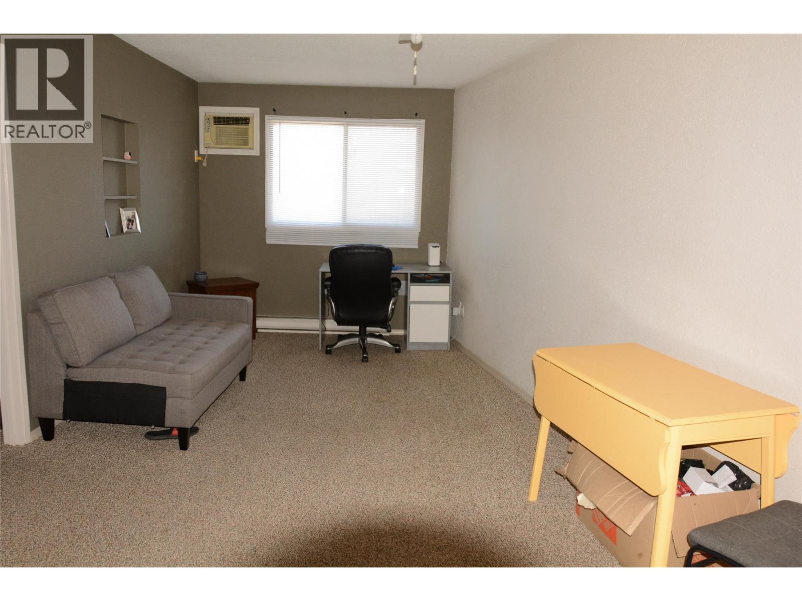 555 Dalgleish Drive Unit# 401, Kamloops, British Columbia V2C 6C7 - Photo 2 - 10399876