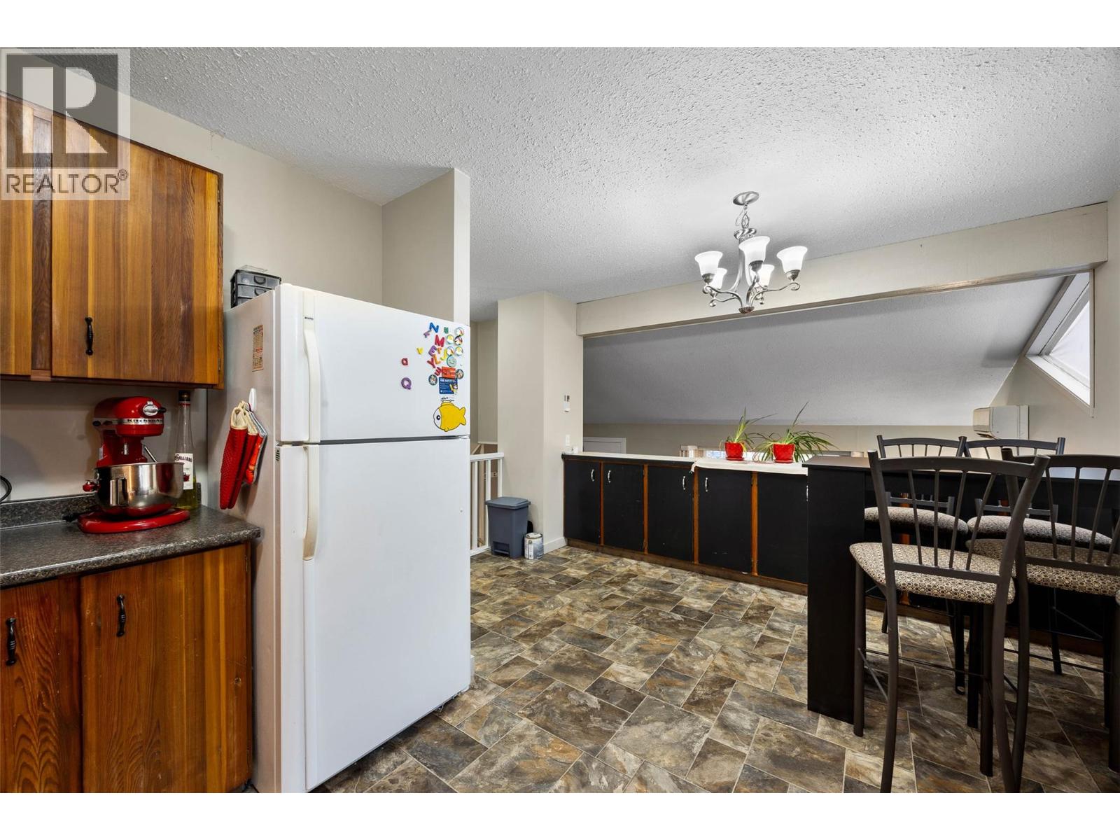 1026 Hillside Avenue, Chase, British Columbia  V0E 1M0 - Photo 6 - 10399874