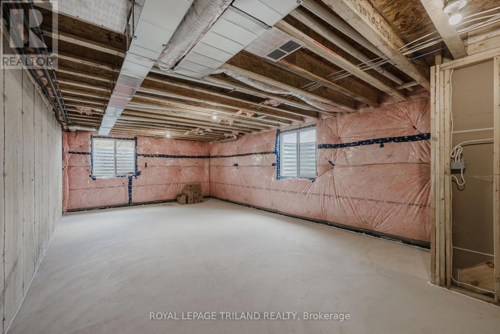 1899 Dalmagarry Road, London North, Ontario  N6G 0A6 - Photo 38 - X13746808