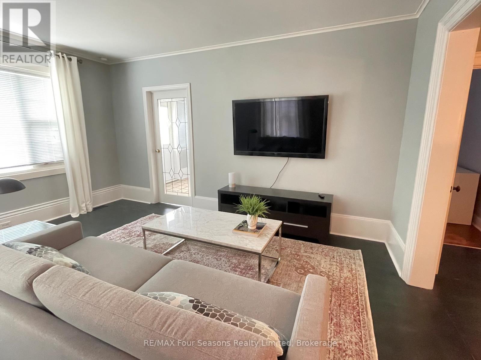 61 Sixth Street, Collingwood, Ontario  L9Y 1Y8 - Photo 6 - S13746824