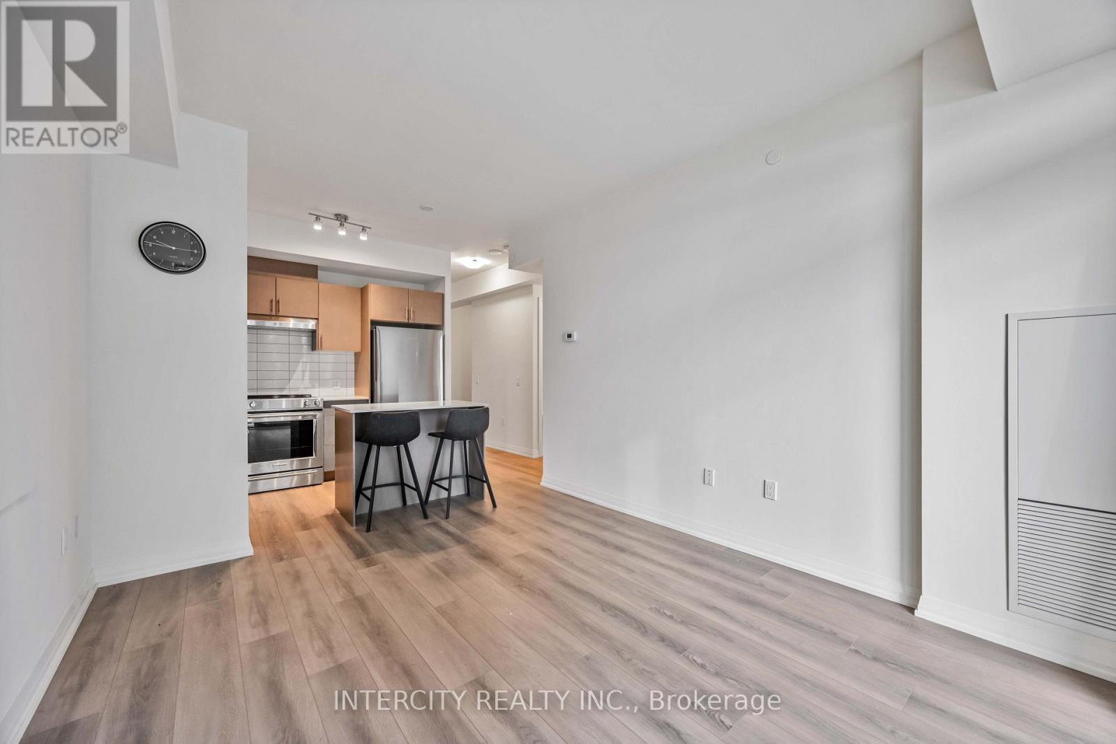523 - 9000 Jane Street, Vaughan, Ontario  L4K 2M9 - Photo 6 - N13730422