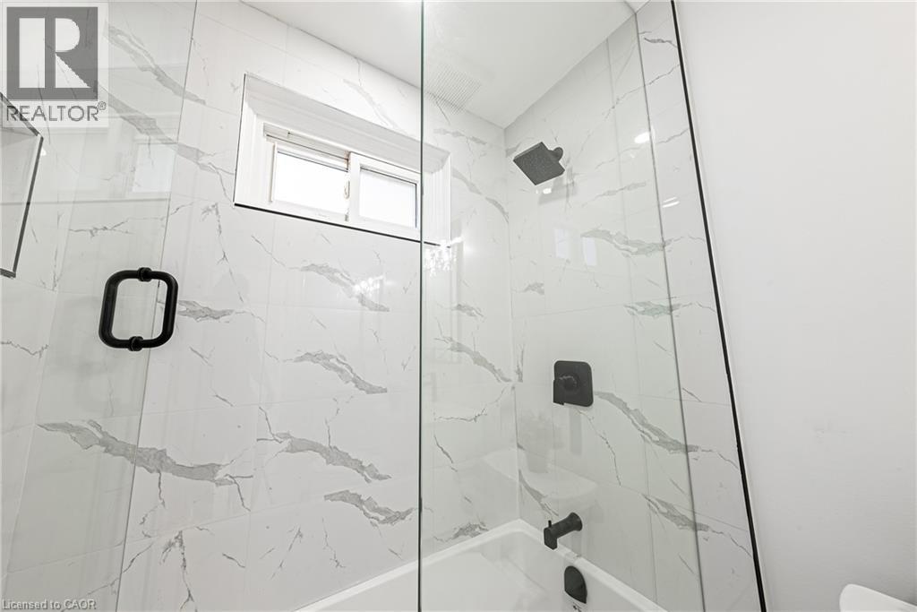 22 William Johnson Street Unit# Mainfloor, Stoney Creek, Ontario  L8J 1B4 - Photo 18 - 40860794