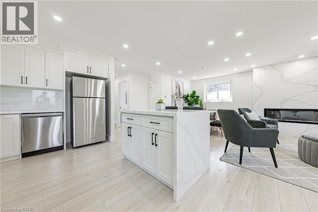 22 William Johnson Street Unit# Mainfloor, Stoney Creek, Ontario  L8J 1B4 - Photo 5 - 40860794