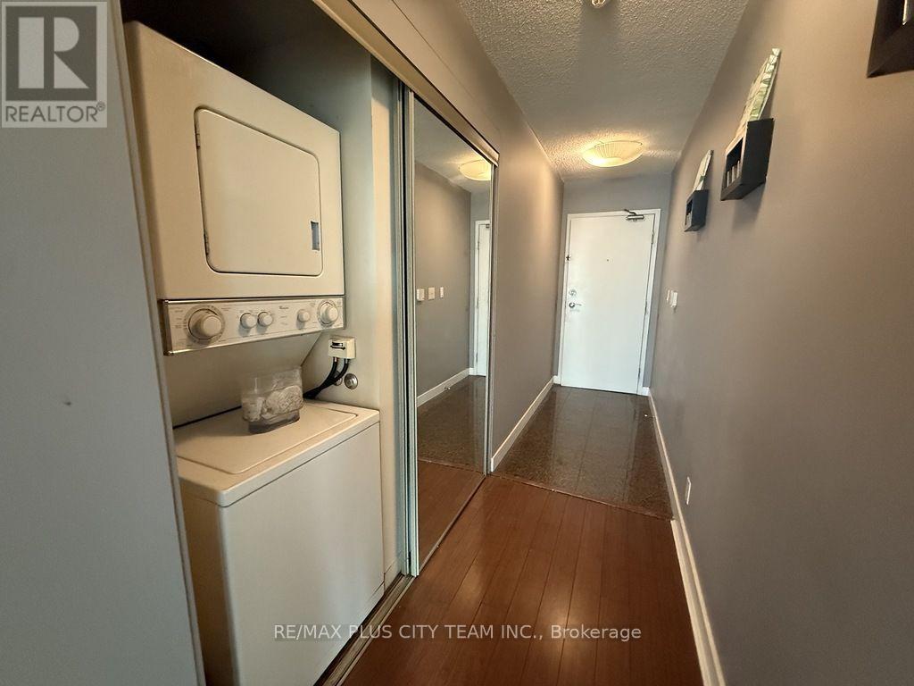 3011 - 381 Front Street W, Toronto, Ontario  M5V 3R8 - Photo 17 - C13746772