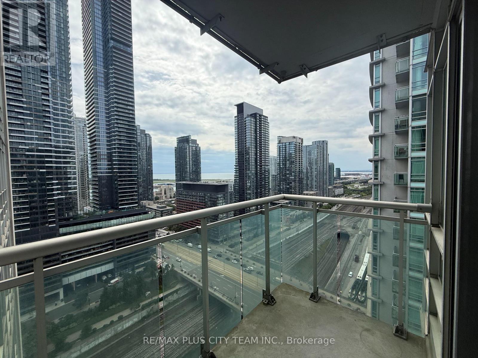 3011 - 381 Front Street W, Toronto, Ontario  M5V 3R8 - Photo 18 - C13746772