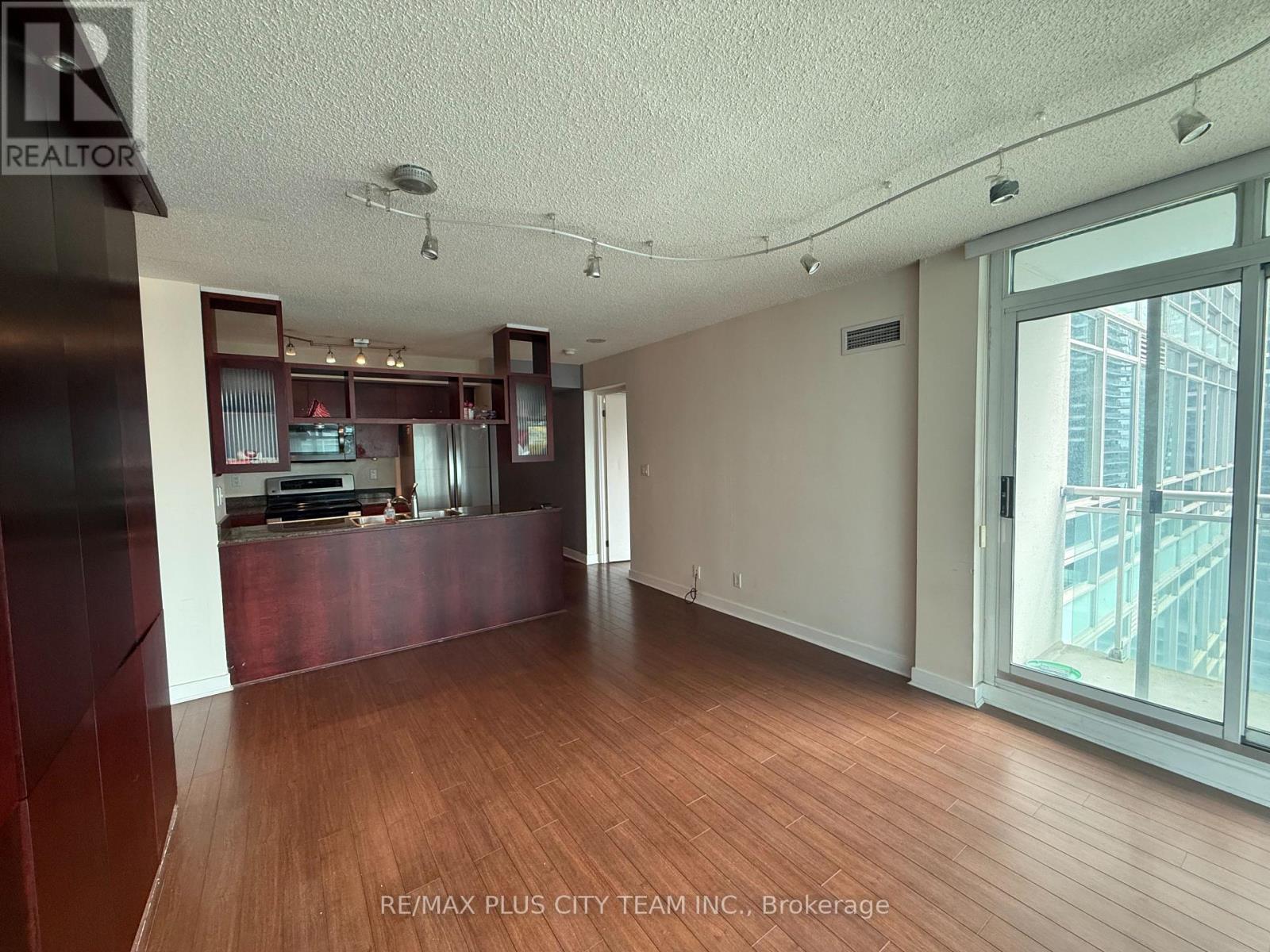 3011 - 381 Front Street W, Toronto, Ontario  M5V 3R8 - Photo 6 - C13746772