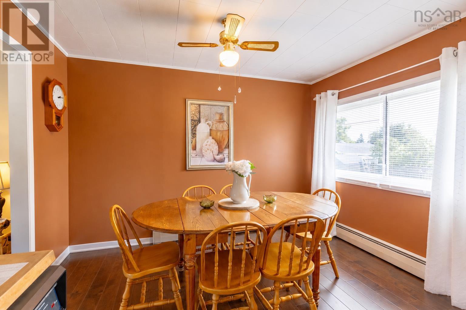 73 King Street, Yarmouth, Nova Scotia  B5A 2Y2 - Photo 8 - 202622453