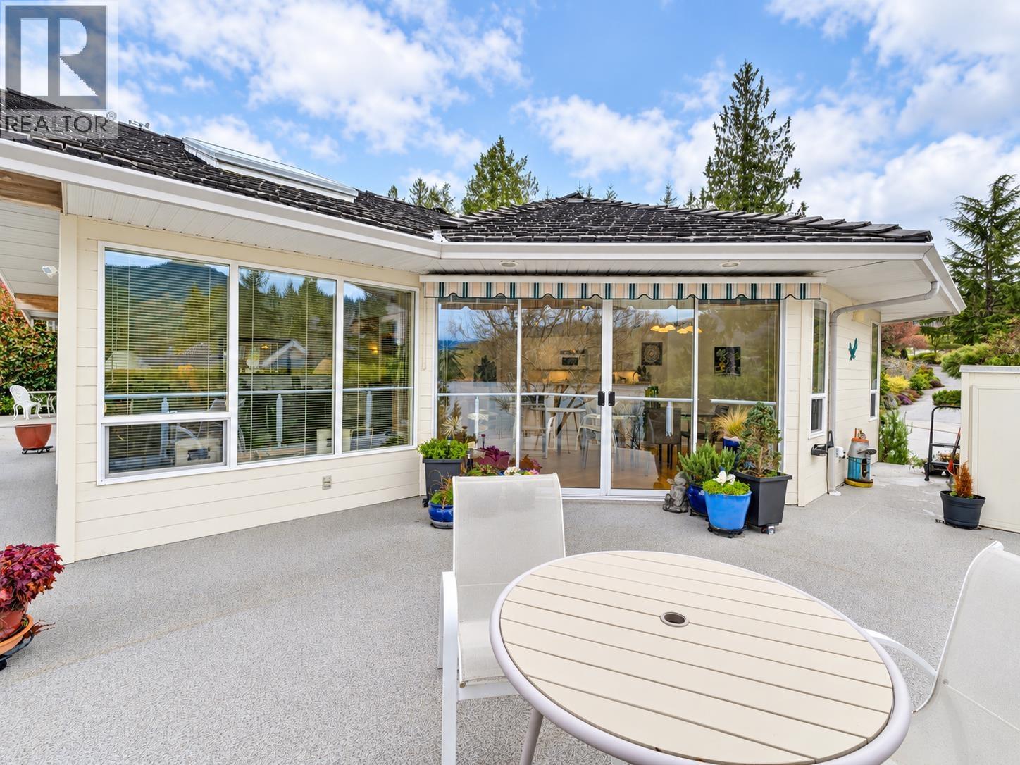 6484 N Gale Avenue, Sechelt, British Columbia  V7Z 0L1 - Photo 23 - R3097899