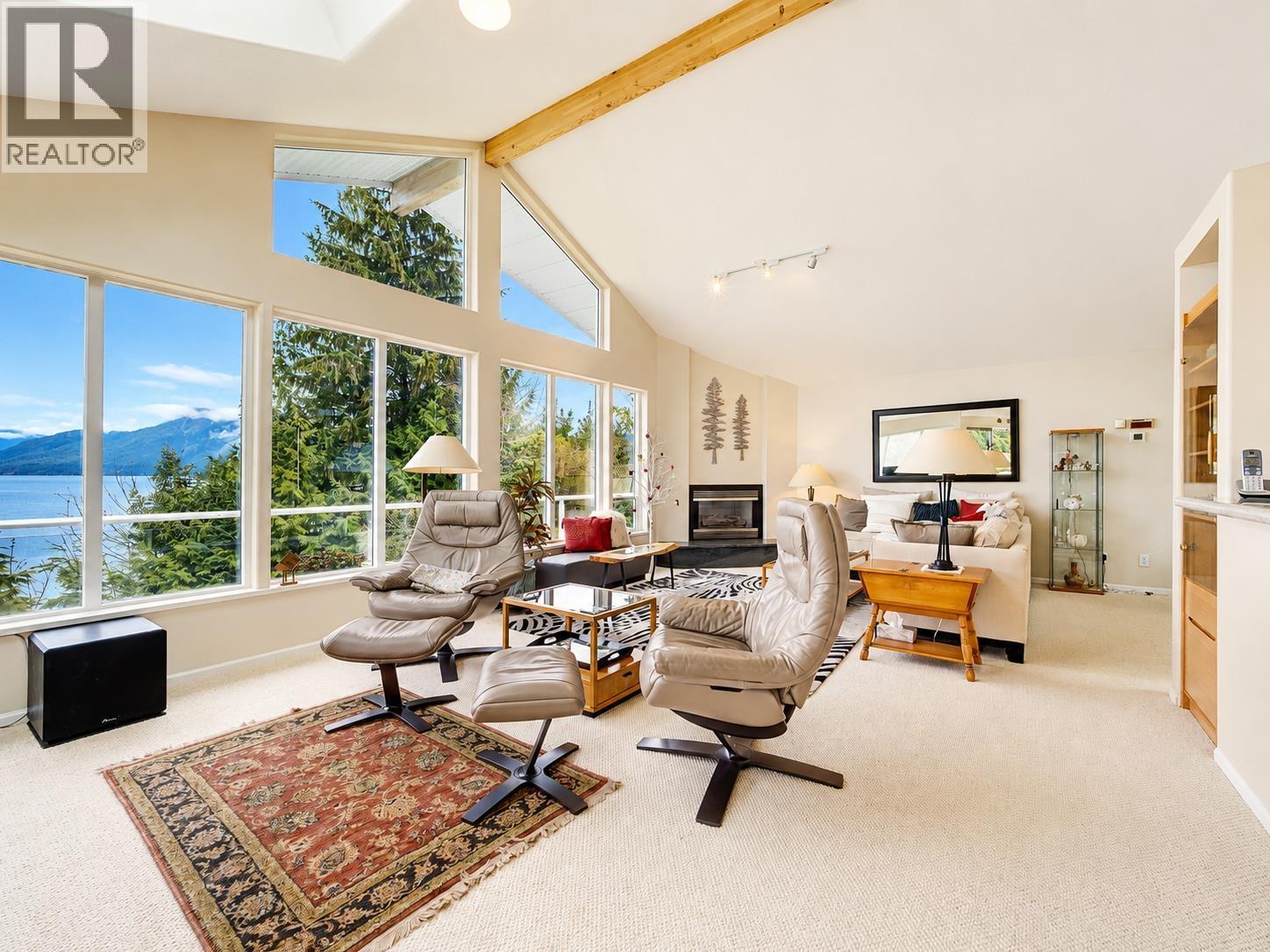 6484 N Gale Avenue, Sechelt, British Columbia  V7Z 0L1 - Photo 12 - R3097899