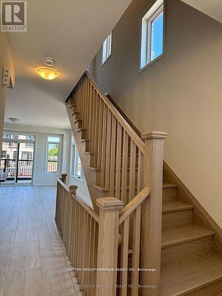 14 Cherry Hill Lane, Barrie (Painswick South), Ontario  L4N 6K7 - Photo 7 - S13746708
