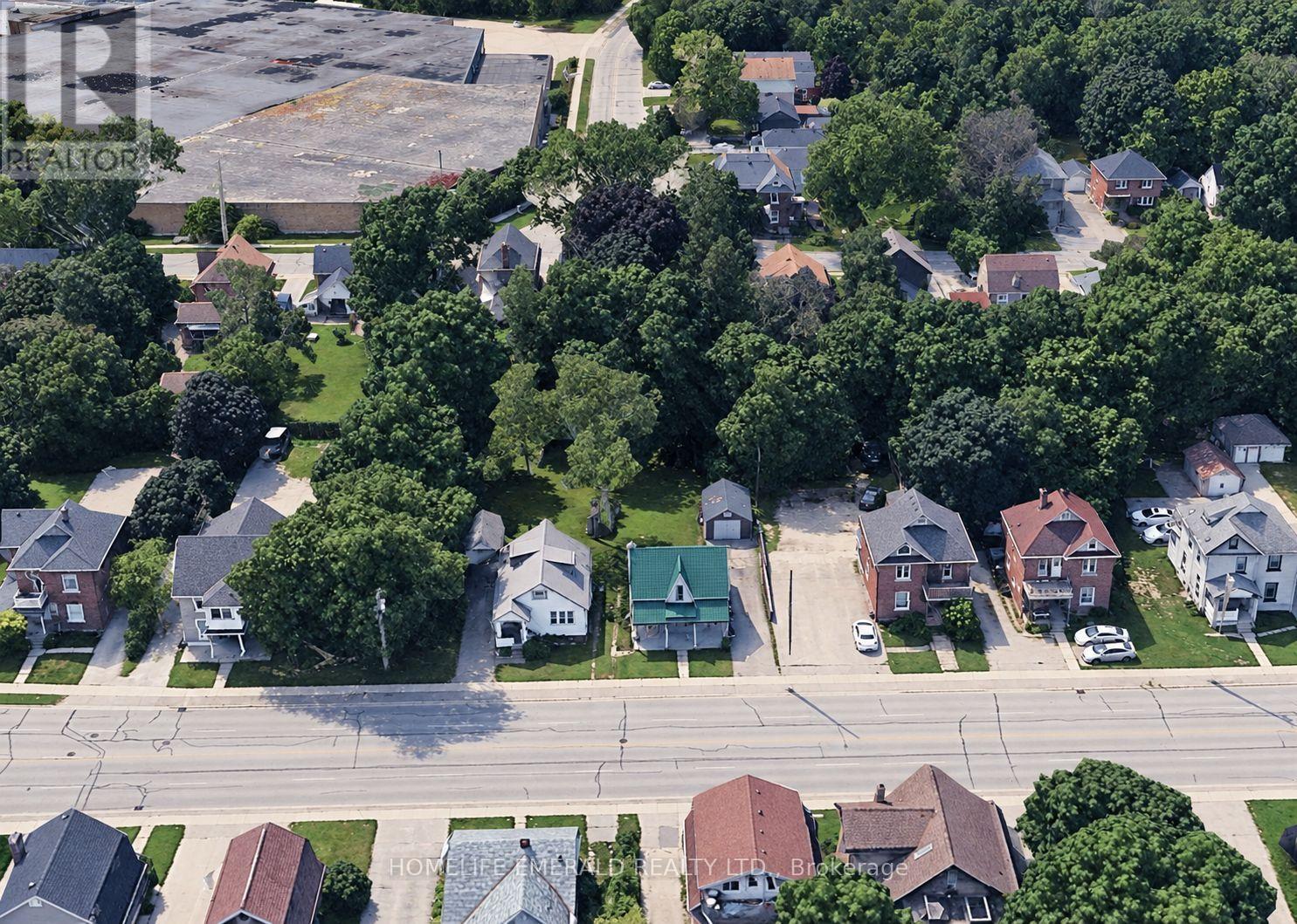 185 Dunlop Street W, Barrie (Queen's Park), Ontario  L4N 1B4 - Photo 5 - S13746750