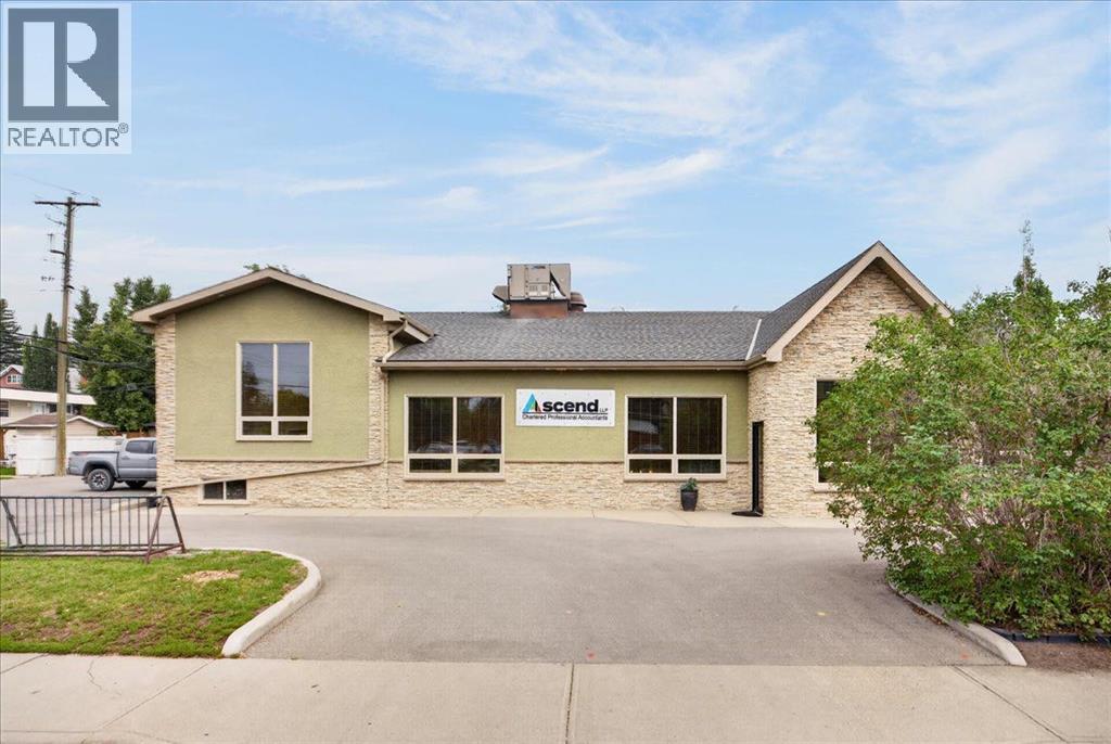 303 19 Street NW, Calgary, Alberta