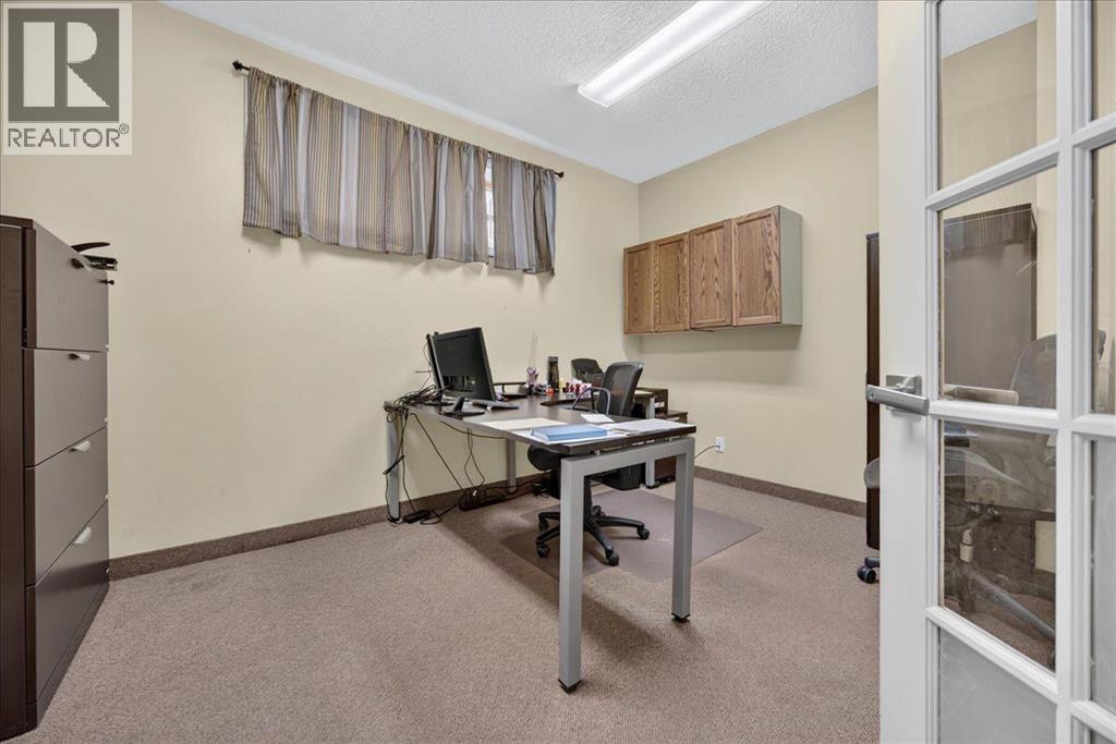 303 19 Street NW, Calgary, Alberta  T2N 2J2 - Photo 24 - A2342553
