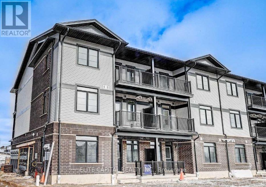 104 OAT LANE, Kitchener, Ontario