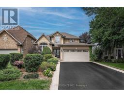 90 SURREY DRIVE, Hamilton, Ontario