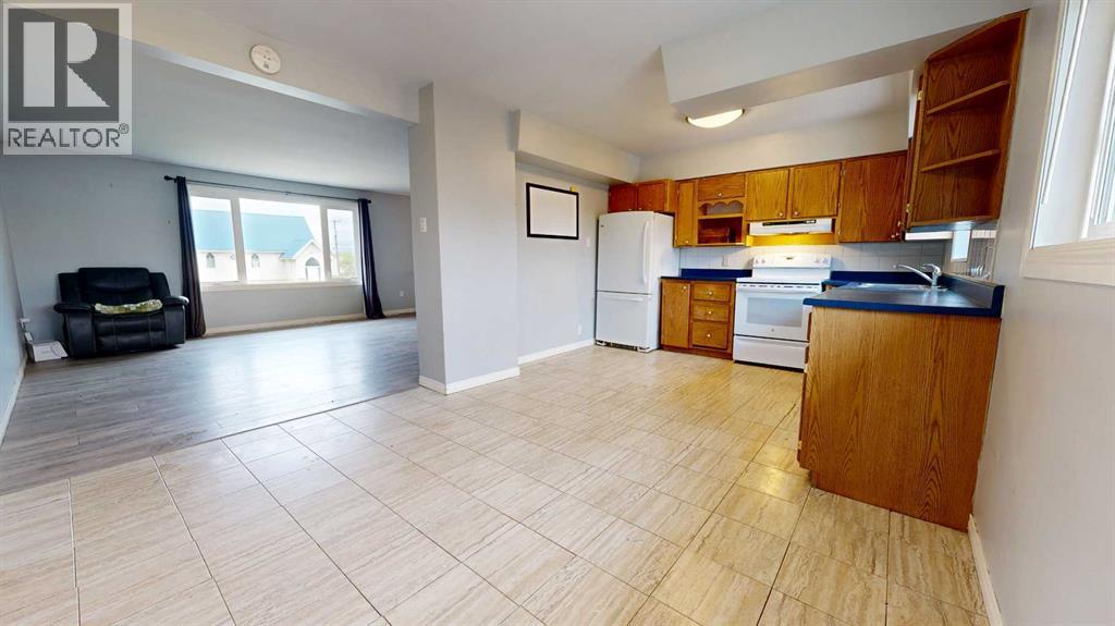 9915 97 Avenue, Wembley, Alberta  T0H 3S0 - Photo 6 - A2342072