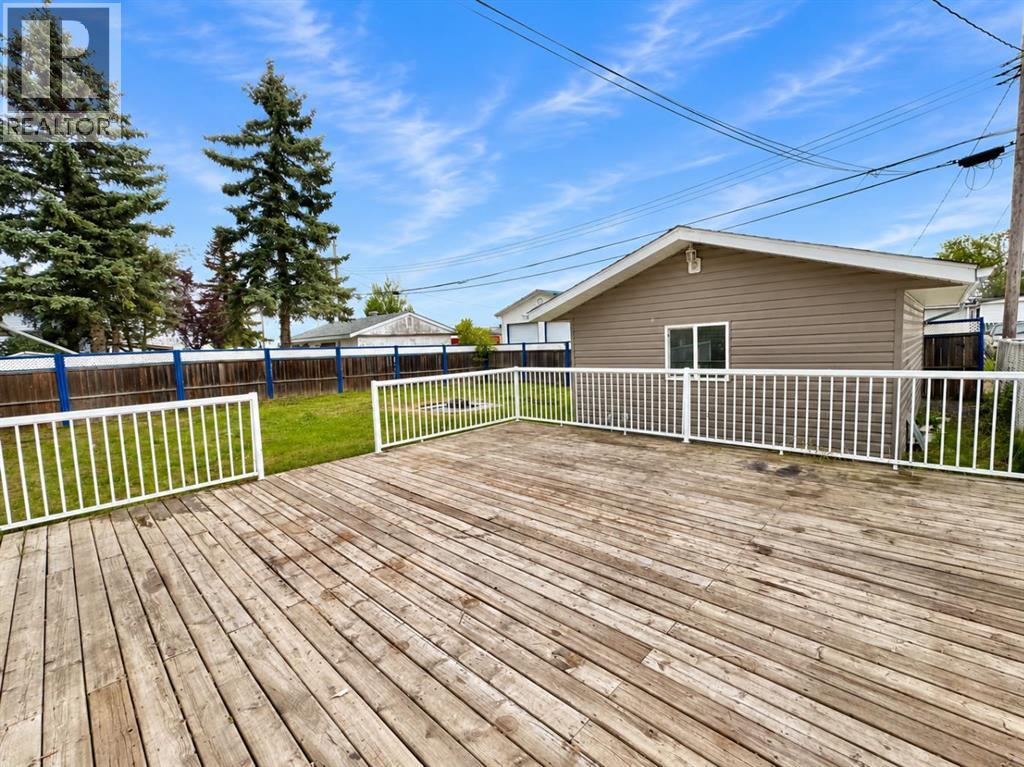 9915 97 Avenue, Wembley, Alberta  T0H 3S0 - Photo 27 - A2342072