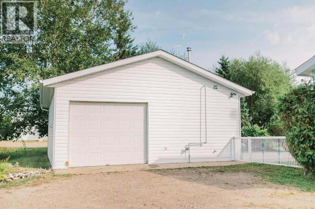 5101 49 Avenue, Botha, Alberta  T0C 0N0 - Photo 21 - A2342343